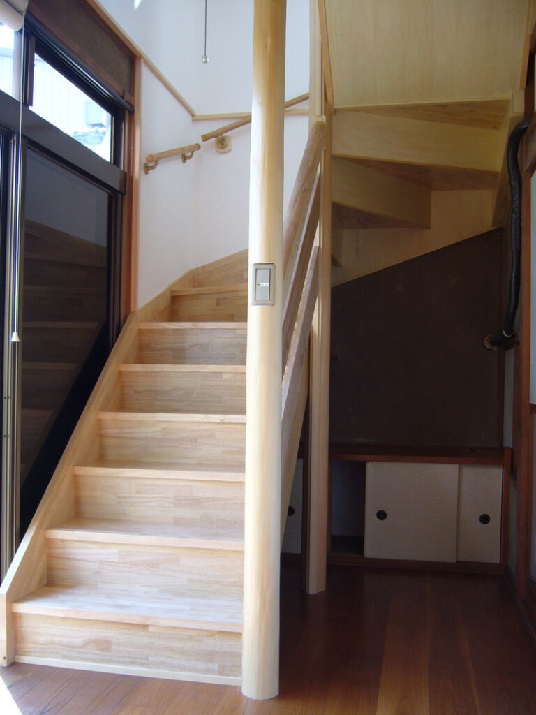 ライフスタイルの変化に対応＜内階段取り付け工事＞:栃木県足利市