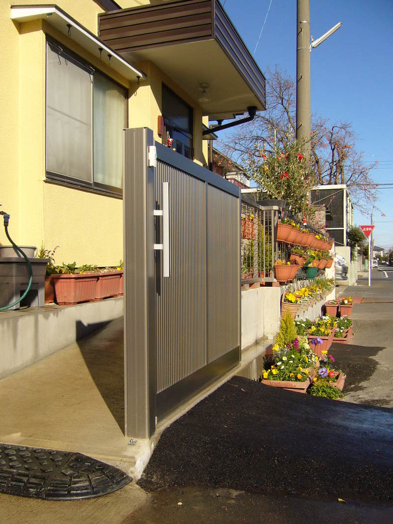 玄関アプローチの５６ｃｍの段差の克服 : 群馬県大泉